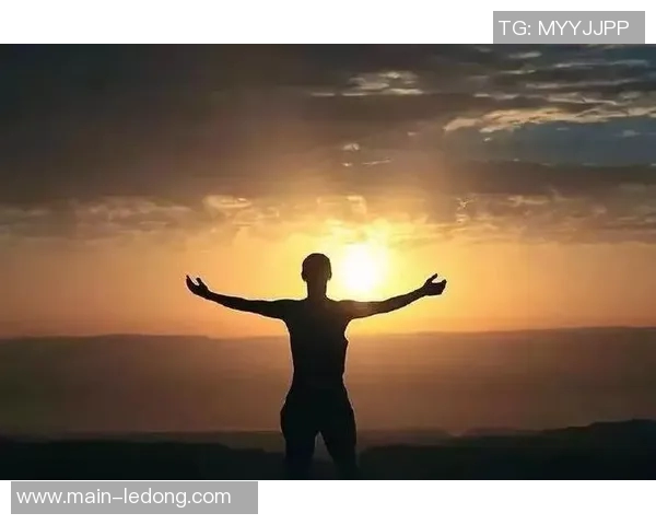 塞克斯顿分享赛季心态:能量传递与活力注入的坚持之道 塞克斯顿分享赛季心态:能量传递与活力注入的坚持之道