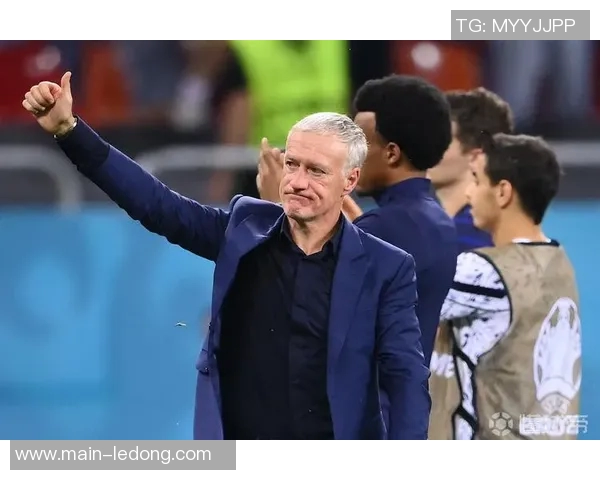 德尚调侃科曼假期生活科曼幽默回应需赴巴格达踢球 德尚调侃科曼假期生活科曼幽默回应需赴巴格达踢球