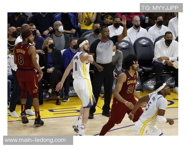 马龙分析霍福德的空位机会将提升勇士进攻多样性与防守难度 马龙分析霍福德的空位机会将提升勇士进攻多样性与防守难度