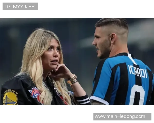 国米球探现场考察小罗比尼奥将与其经纪人进行深入洽谈 国米球探现场考察小罗比尼奥将与其经纪人进行深入洽谈