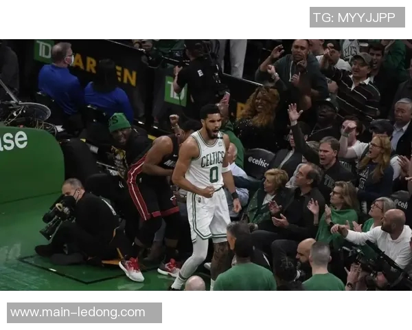 76人挑战绿军难以取胜雷霆有望击败勇士国王遭遇掘金强敌 76人挑战绿军难以取胜雷霆有望击败勇士国王遭遇掘金强敌