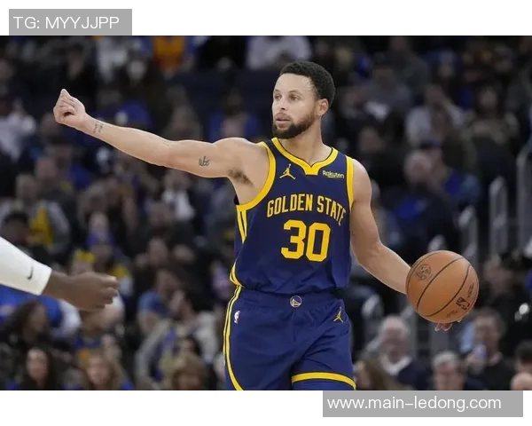 戈登称赞库里超难三分将比赛拖入加时展现真正的斯蒂芬风采 戈登称赞库里超难三分将比赛拖入加时展现真正的斯蒂芬风采