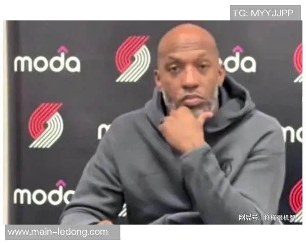 阿里纳斯节目组直言开拓者无望胜利应早早解雇昌西以节省开支