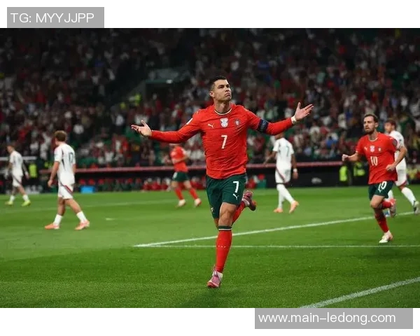 C罗独占世预赛历史射手王半场数据出色6射3正双响助力球队