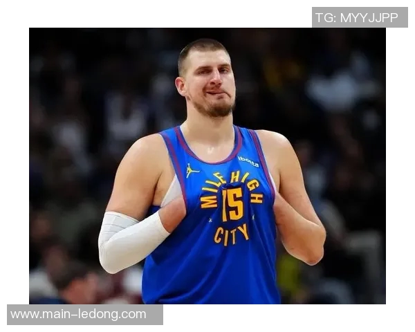 约基奇单月场均32分117篮板11助攻追平威少大O成就但皆在十月之中 约基奇单月场均32分117篮板11助攻追平威少大O成就但皆在十月之中