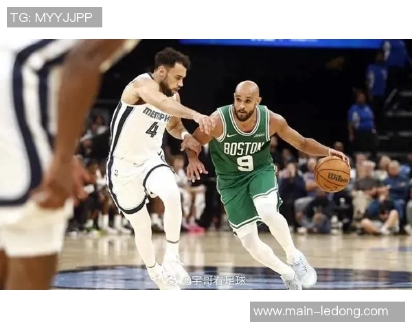 韦尔季前赛状态火热连续三场双双表现助力新赛季期待